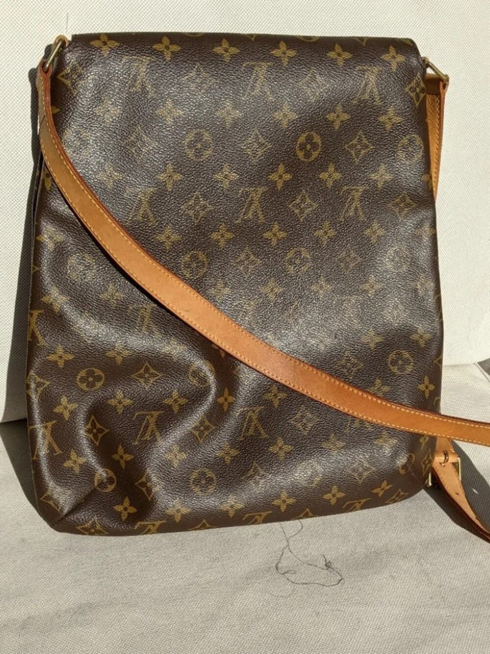 Authentic Louis Vuitton  Musette Gm - Picture 2 of 9